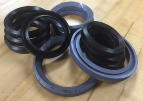 Our high performance washpipe packing has hydrodynamic inlets that lubricate the dynamic interface during rotation, reducing friction, heat, and wear.
